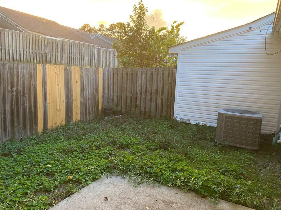 Comfy, Stylish Townhome Near I-20! Augusta Exterior photo